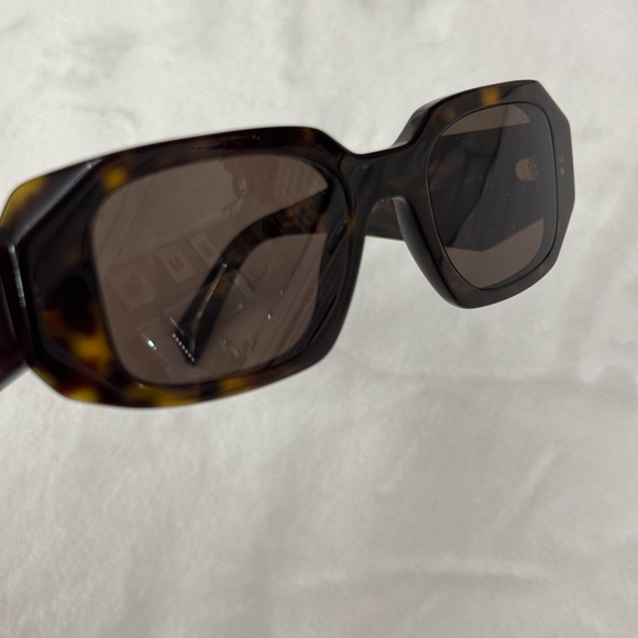 🍂Prada Sunglasses 17WS “Tortoise” - Picture 4 of 9